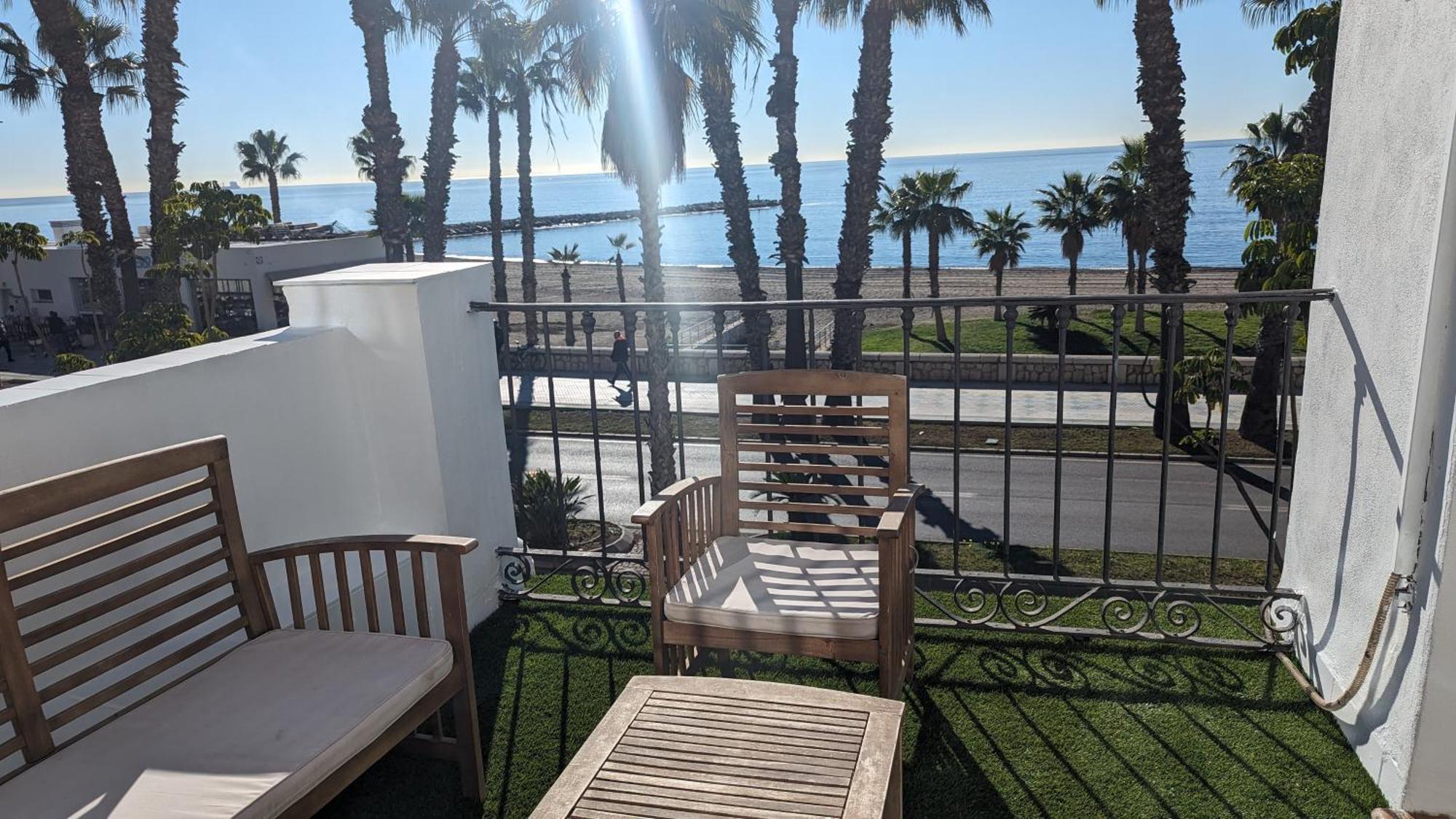Apartamento Con Encanto En Primera Linea De Playa Málaga Eksteriør billede